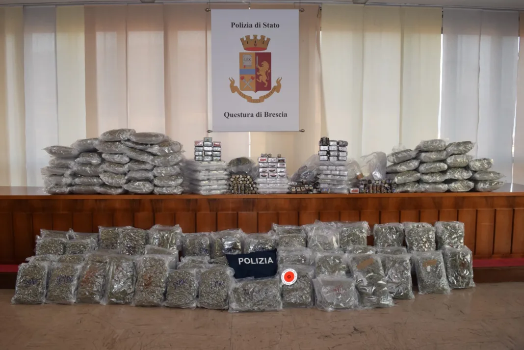 Droguri de 2,5 milioane de euro, găsite în garajul unui român în Italia