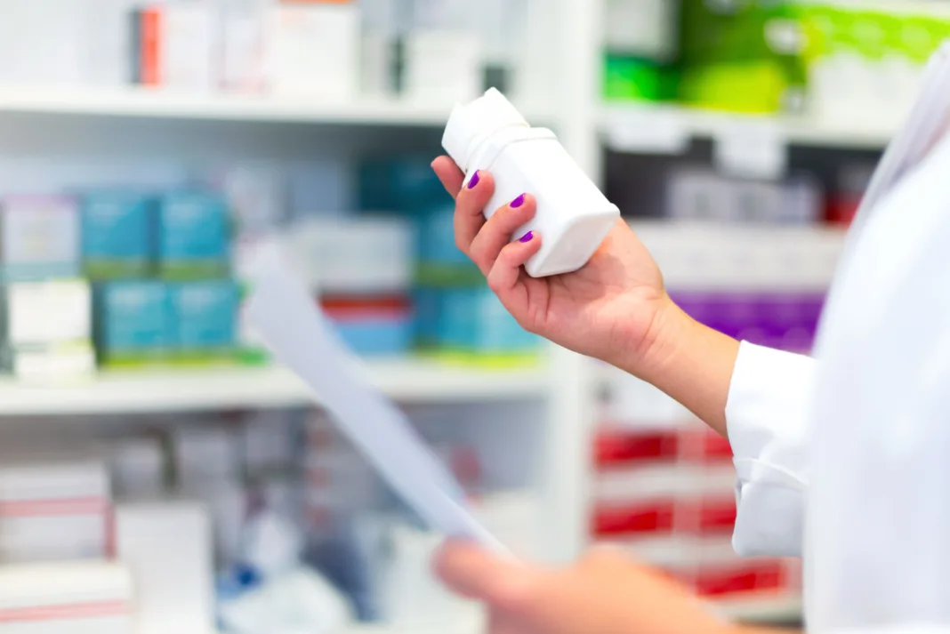Perioada pentru care farmaciştii pot elibera antibiotice fără reţetă, modificată de Ministerul Sănătăţii