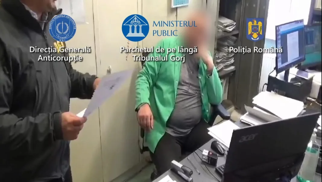 Încă un medic arestat în dosarul pensionărilor fictive pe caz de boală