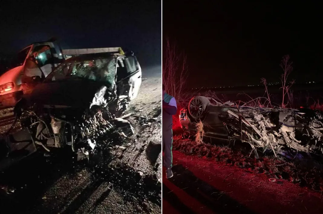 Doi şoferi au murit şi doi copii mici au fost răniţi după ce două maşini s-au ciocnit