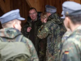 Războiul din Ucraina s-ar putea extinde în țările din vecinătate, avertizează ministrul german al Apărării