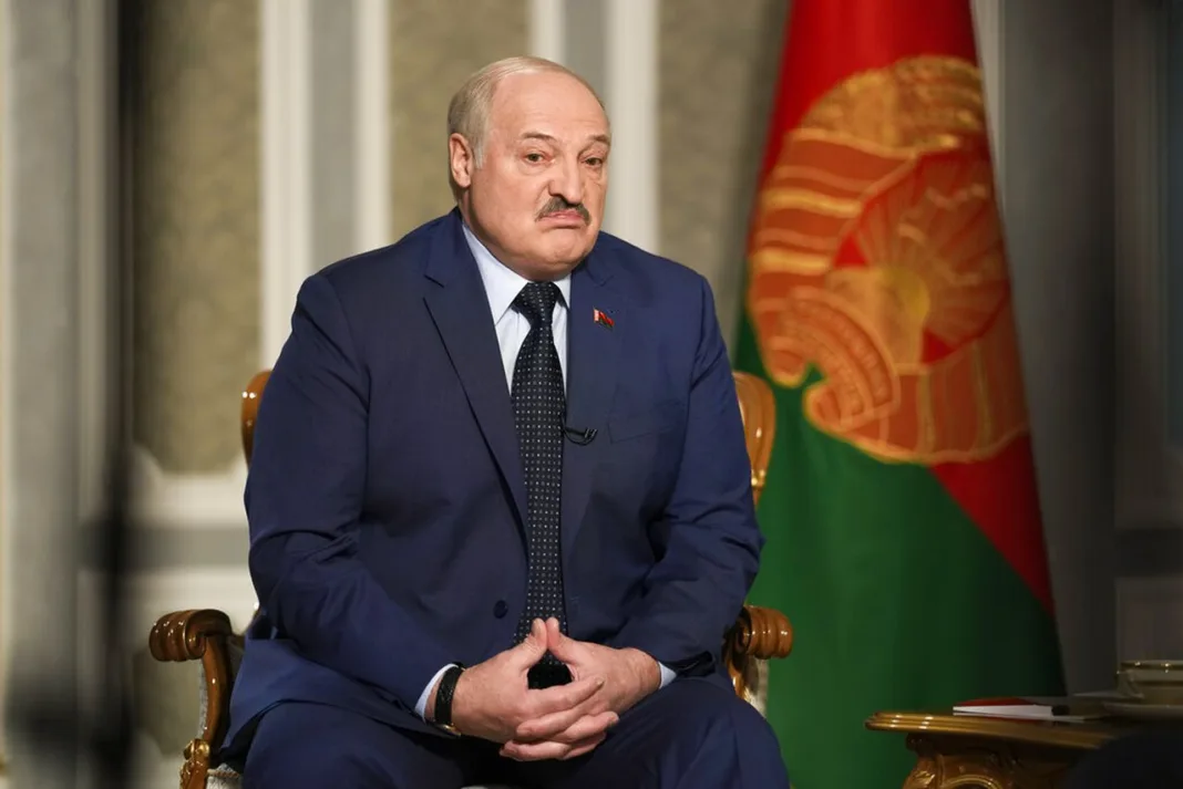 Lukașenko și-a acordat imunitate pe viață. Liderii opoziției fugiți din țară nu mai pot candida