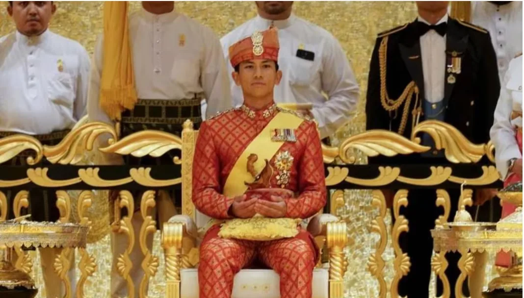 Prințul Mateen, de 32 de ani, este fiul sultanului din Brunei
