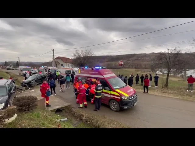 (VIDEO) Mamă și fiu, morți într-un grav accident rutier la Turburea
