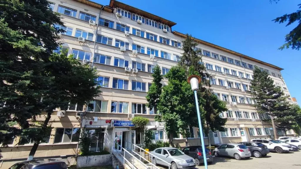 Două gravide care au făcut infecţii nosocomiale la SJU Târgu Jiu, transferate de Craiova. Care este starea lor