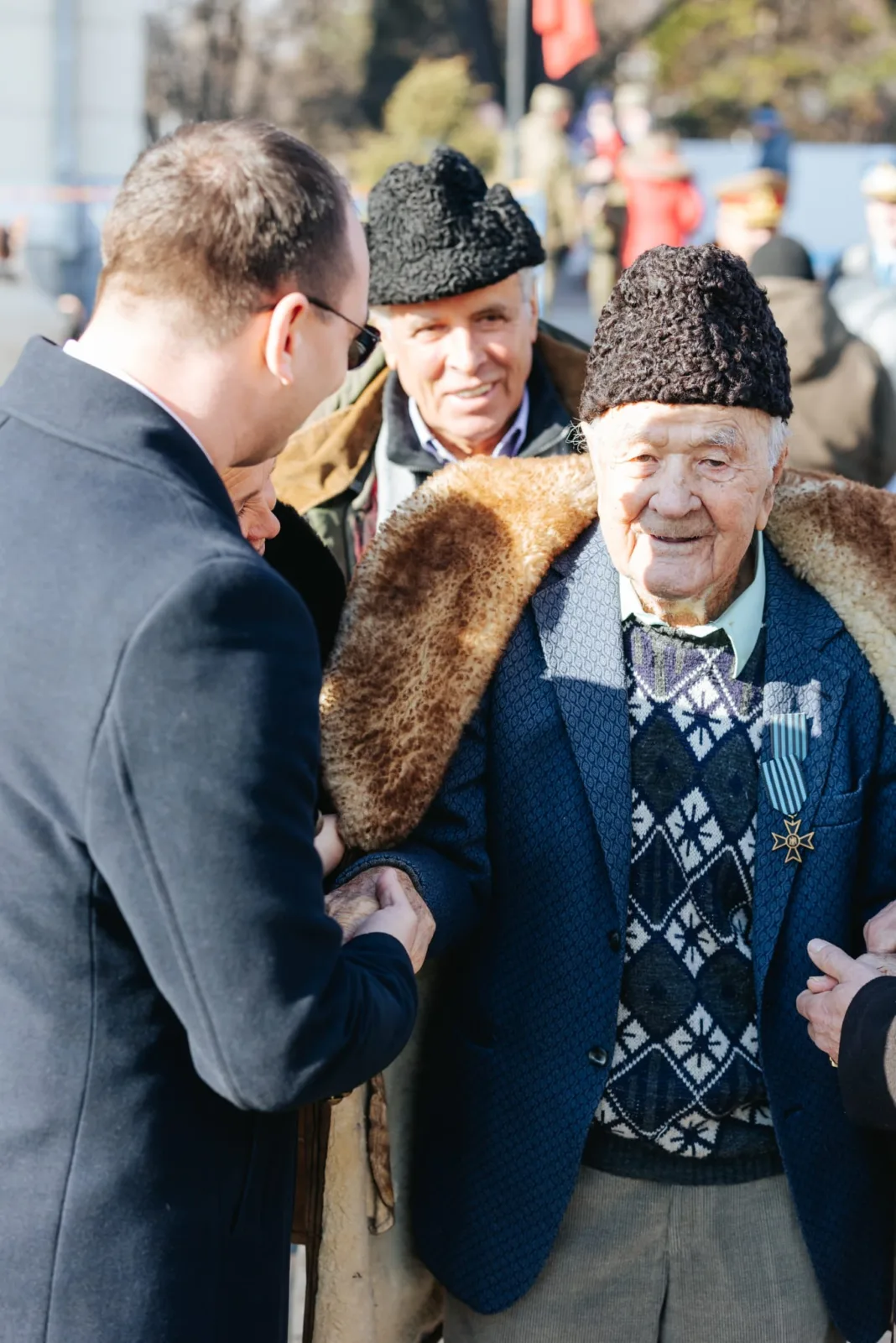 Un veteran de război în vârstă de 102 ani a participat miercuri la manifestările dedicate Zilei Unirii de la Târgu Jiu. Gorjeanul Pasăre I. Florea este colonel în rezervă