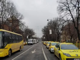 Taximetriștii protestează în București