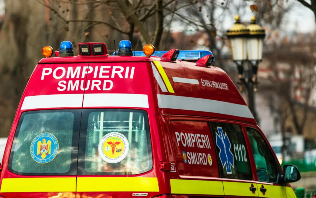 Doi șoferi au ajuns la spital după ce s-au ciocnit cu mașinile în Slatina