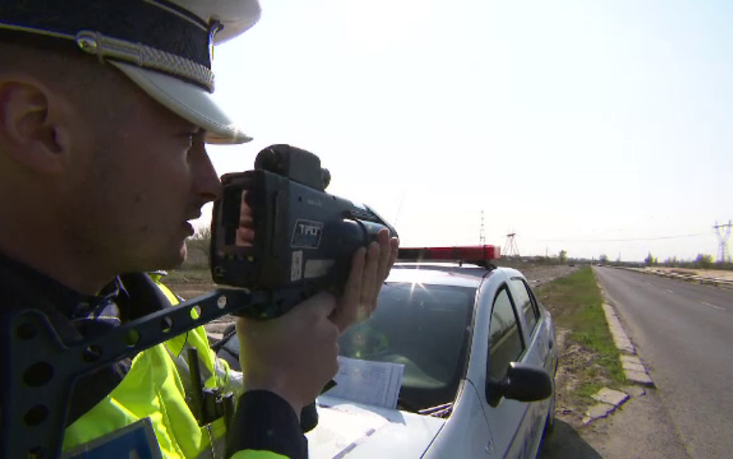 Polițiștii rutieri ar putea fi obligați să reducă viteza indicată de radar cu 10 km/h
