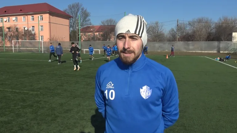 Alex Armăşelu, nerăbdător să-şi ajute echipa: „E tare greu pe margine”