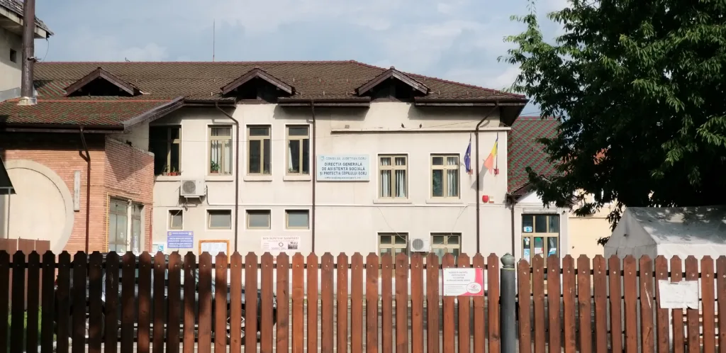 E nevoie de asistenți maternali în Gorj
