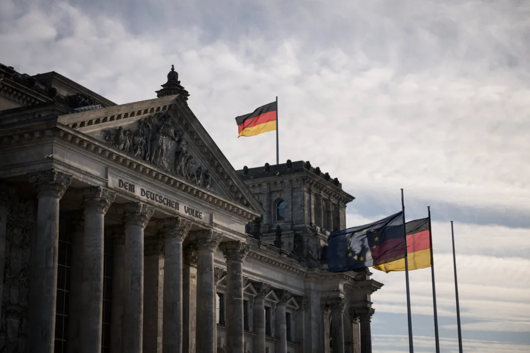 Germania devine a treia mare economie a lumii. Japonia intră în recesiune
