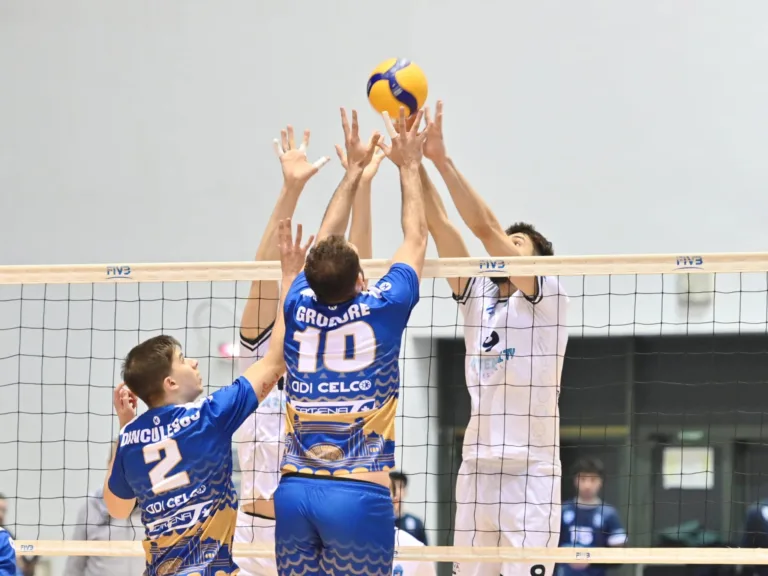 Volei (m) / Munca se răsplătește! Victorie meritorie pentru SCMU Craiova în fața Constanței