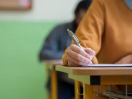 Aproape 40% dintre elevi au luat note sub 5 la Limba română la simularea BAC 2024