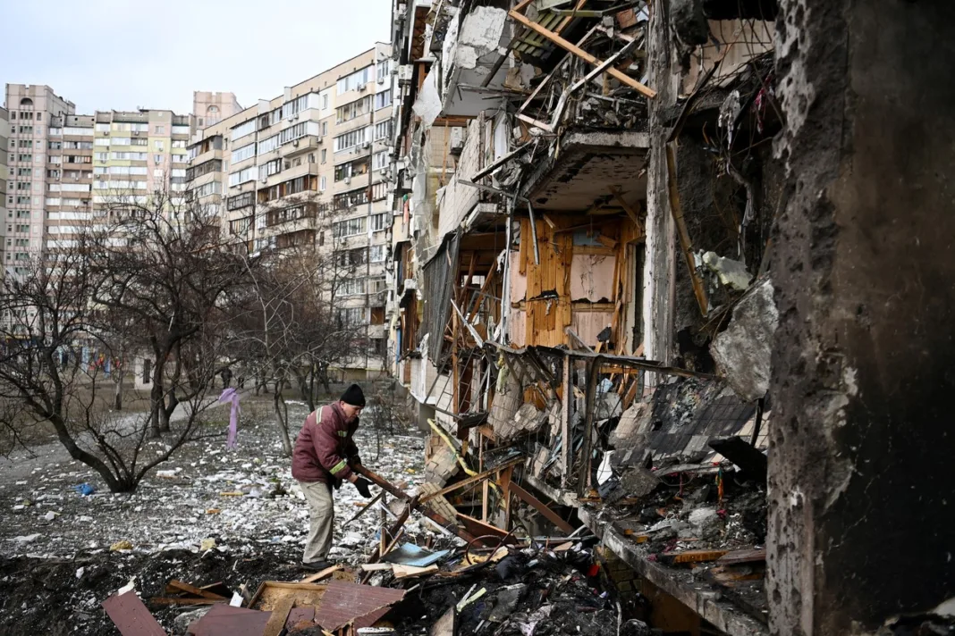 Reconstrucţia Ucrainei va costa 486 de miliarde de dolari