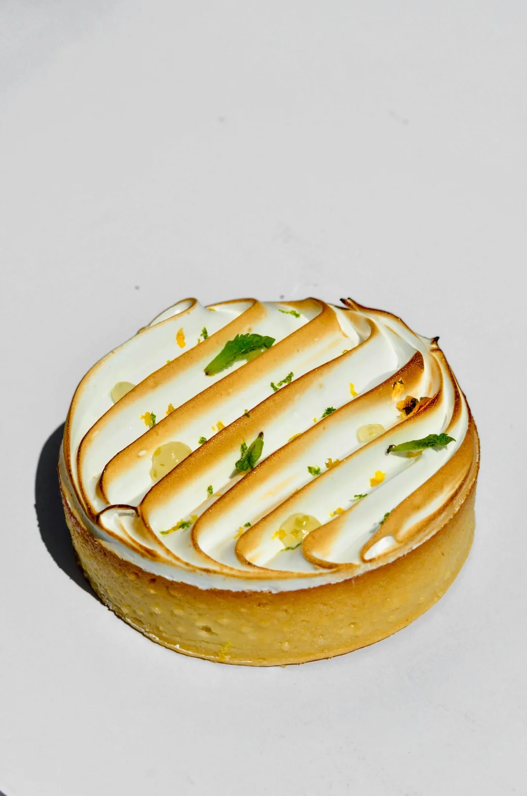 Tartă cu lămâie şi bezea