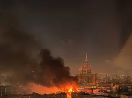 Incendiu puternic în Moscova. 400 de oameni, evacuați de urgență