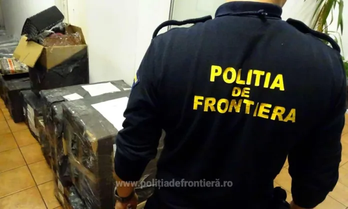 Polițiștii de frontieră din cadrul PTF Calafat au descoperit aproximativ 2.400 de articole vestimentare și de marochinărie contrafăcute