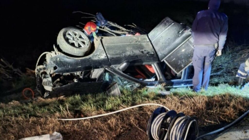 Trei adolescenți, răniți într-un accident rutier. unul dintre ei era la volan