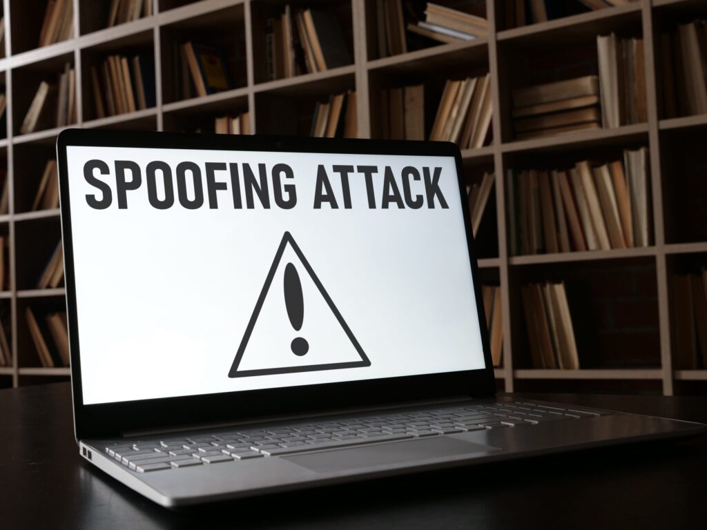 Tentative de înșelăciune prin metoda „Spoofing”