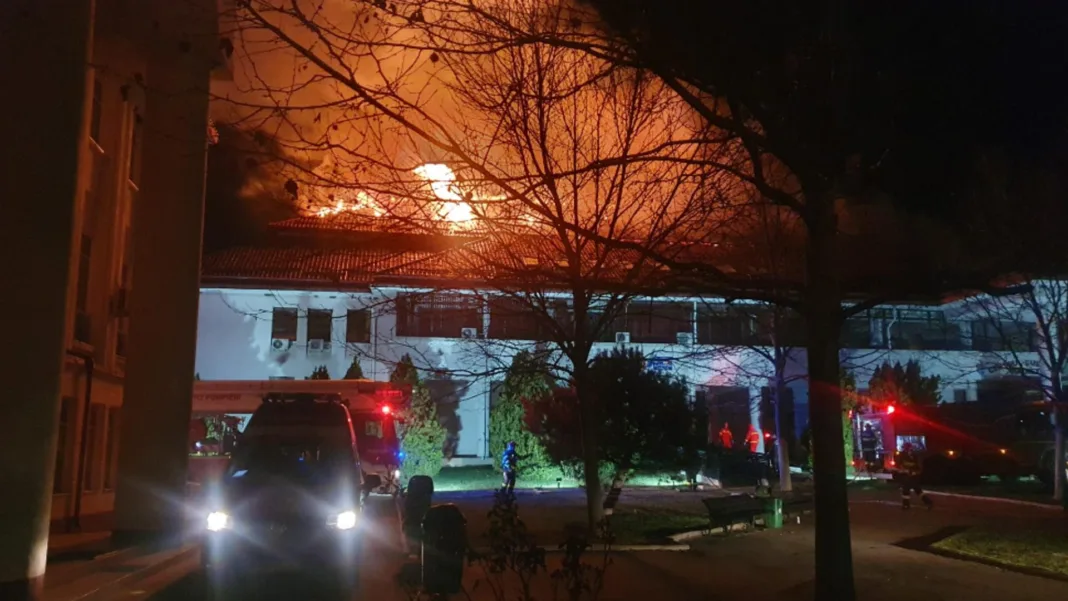 Incendiu violent la Judecătoria Cornetu