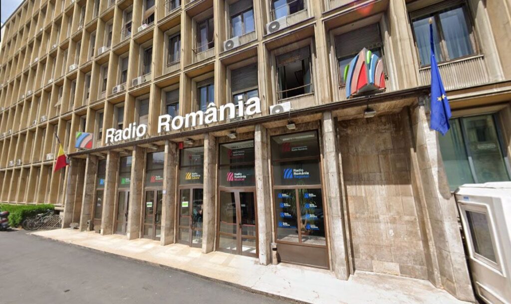 Angajații Radio România continuă protestele în stradă