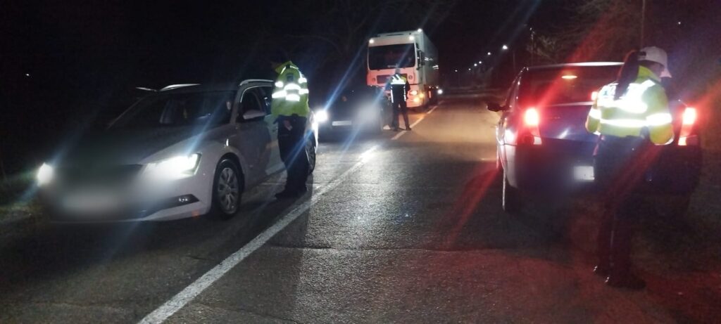 Vâlcea: 82 permise reținute și peste 600 de sancțiuni contravenționale aplicate în weekend