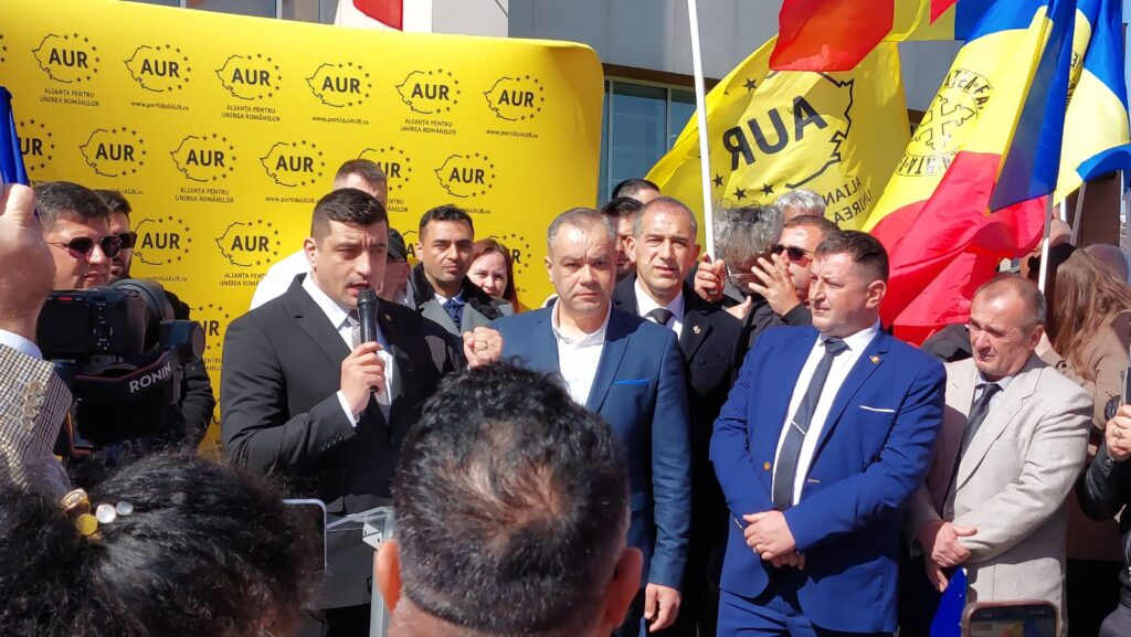 (VIDEO) George Simion i-a lansat pe Marian Vasile şi Ringo Dămureanu la Primăria Craiova şi Consiliul Judeţean Dolj