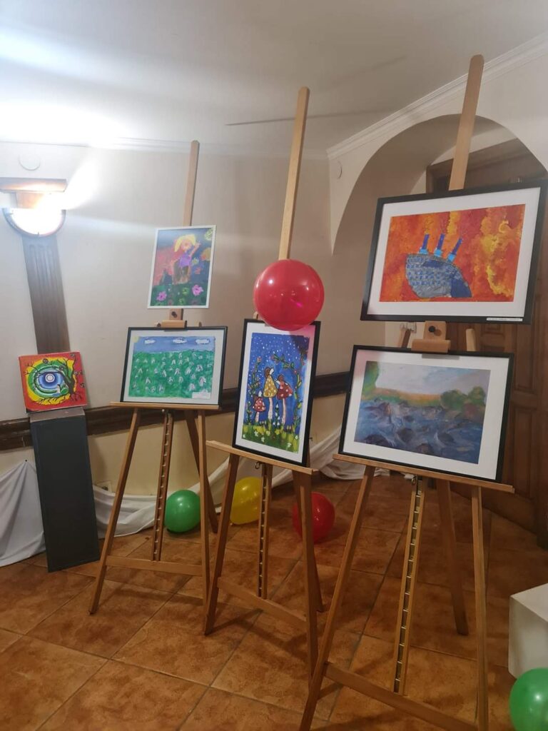Cea de-a XV-a ediție a Salonului de Pictură ARTE MICI și-a desemnat câștigătorii