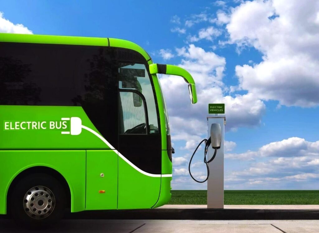 AFM: 25 de dosare aprobate în cadrul Programului microbuze electrice