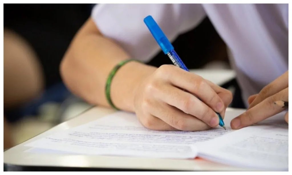 Dolj: Peste 66%, prezența la ultima probă a simulării de bacalaureat