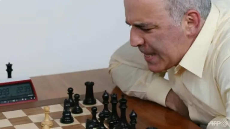 Rusia adaugă legenda șahului Garry Kasparov pe lista „teroriştilor şi extremiştilor”