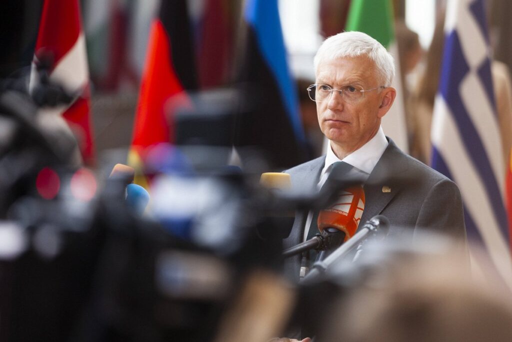 Ministrul leton de externe demisionează după ce a fost acuzat că a închiriat avioane private pentru vizite oficiale