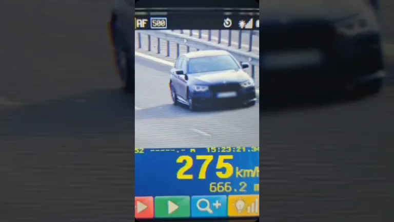 (VIDEO) Prins în timp conducea cu 275 km pe oră în Braşov