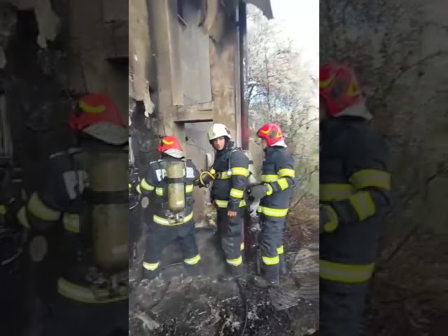 Incendiu pe strada Lotrului din Târgu Jiu