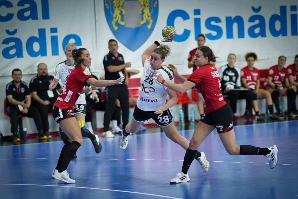 Handbal (f) / SCM Vâlcea a urcat pe patru în Liga Florilor