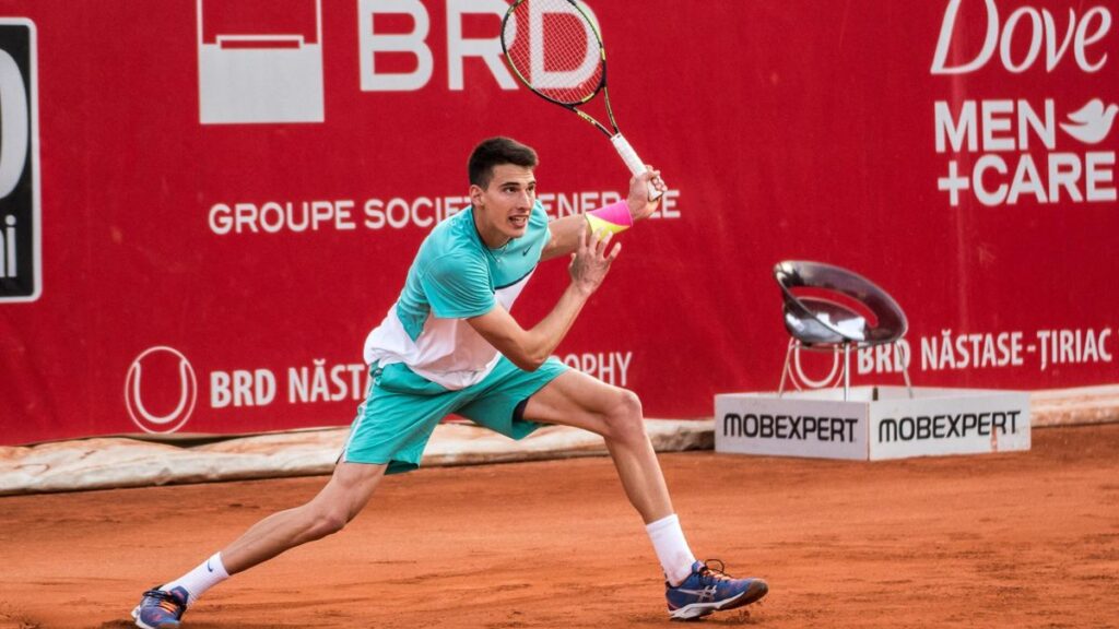 Victor Cornea e în semifinale la Murcia! Duel accesibil pentru marea finală