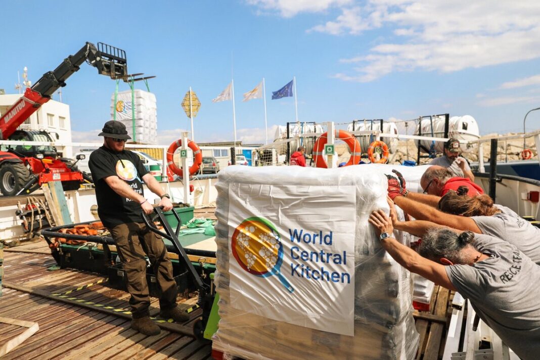 Un nou transport cu ajutoare alimentare este pregătit să plece spre Gaza