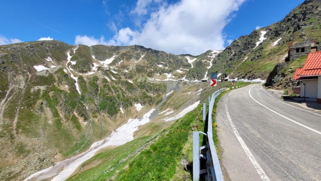Se redeschide circulația rutieră pe Transfăgărășan (DN 7C)