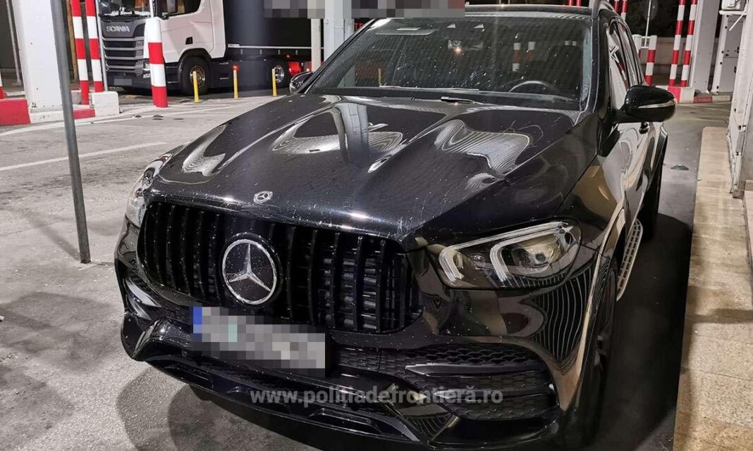Autoturism de lux căutat de autorităţile belgiene, descoperit la Porțile de Fier I