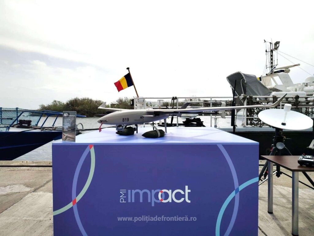 (VIDEO) Două drone de tip avion, cu decolare verticală au intrat în dotarea Poliției de Frontieră Române