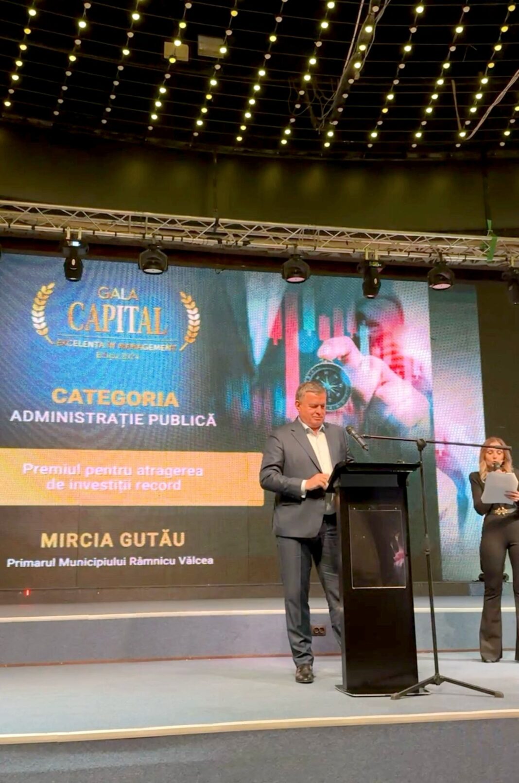 Primarul Mircia Gutău a fost premiat în cadrul Galei CAPITAL Excelența în Management