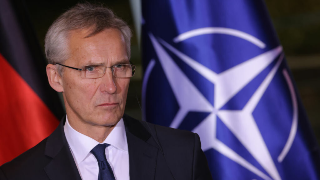 Jens Stoltenberg anunţă că NATO nu este şi nu va fi parte a conflictului din Ucraina