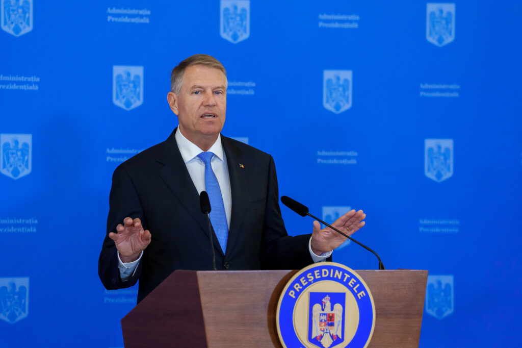 (VIDEO) Klaus Iohannis la evenimentul „ROMÂNIA-NATO, 20 de ani”. Motivele președintelui de a candida la conducerea NATO