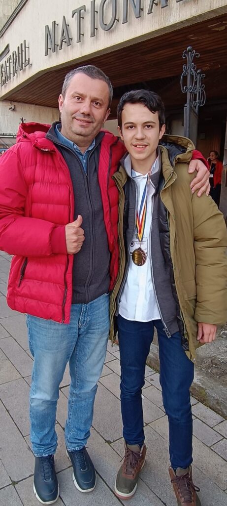 Elevul gorjean David Sbora, locul doi la un concurs național de informatică