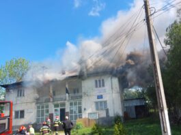 Incendiu la Primăria Pleșoi