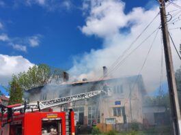 Un coş de fum, cauza incendiului de la sediul Primăriei Pleşoi