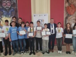 10 medalii obținute de elevii gorjeni la Olimpiada Națională de Informatică de la Iași