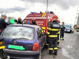 Doi răniţi într-un accident în Râmnicu Vâlcea
