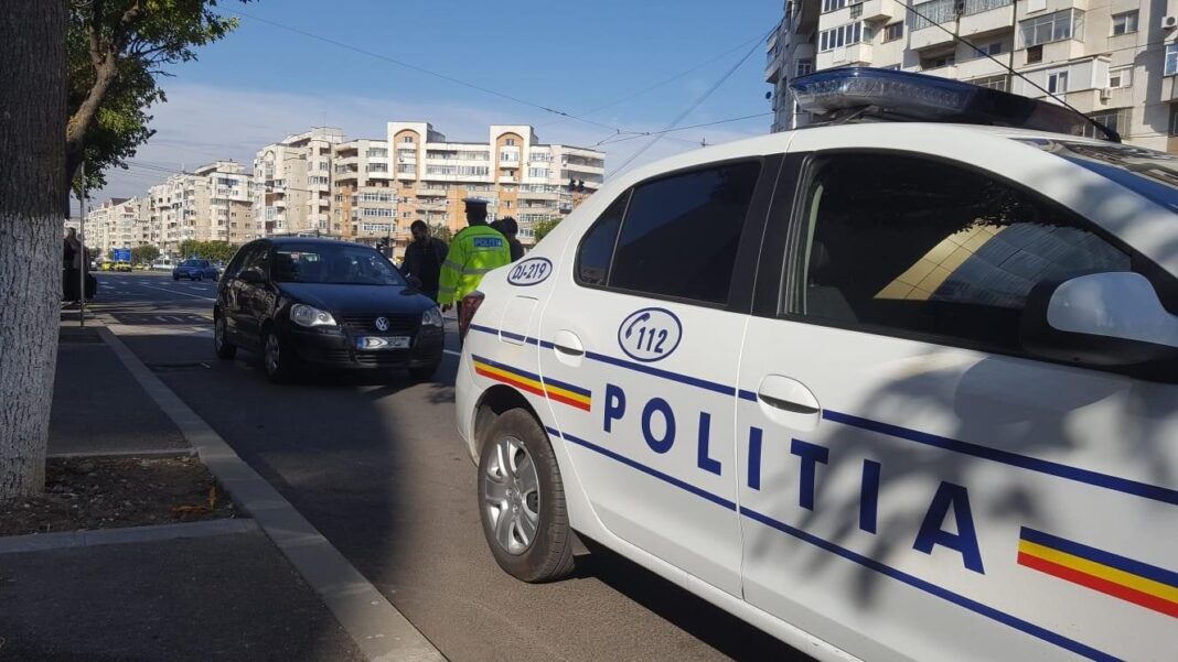 Cercetat după ce amenințat trecătorii cu un cuțit, în zona Pieței Centrale din Craiova